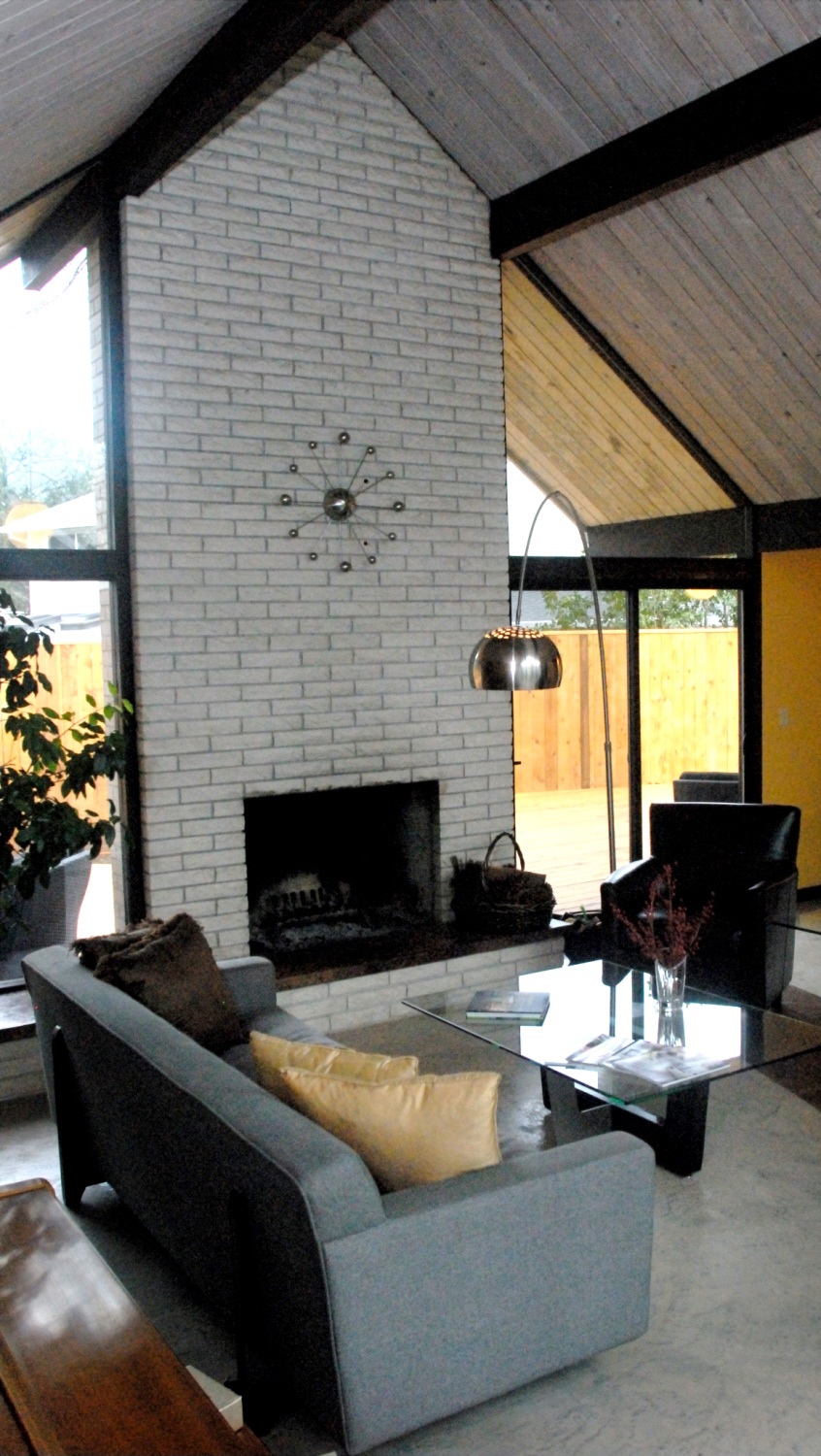 mid-century-modern-interior