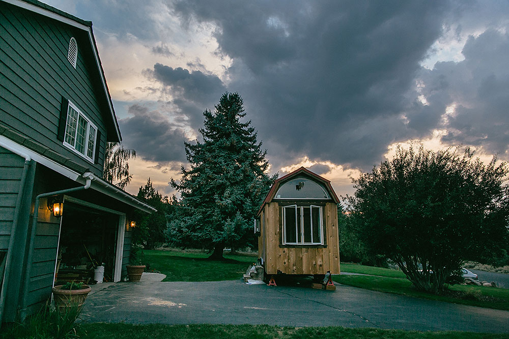 Nikki and mitchell tiny house reno