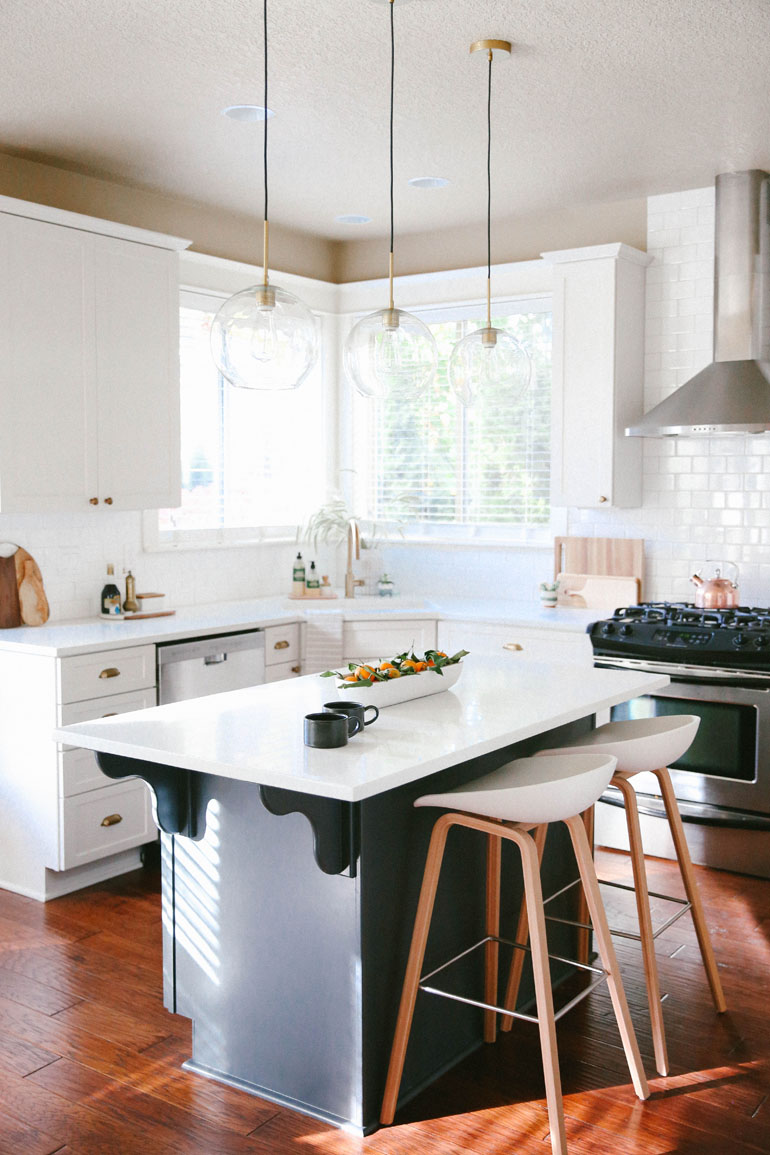 MANDY RIGGAR INTERIORS MODERN FARMHOUSE KITCHEN 1